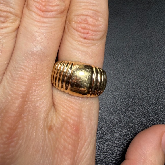 Set of Vintage Gold Tone Statement Ring Lot (7) - Picture 8 of 16